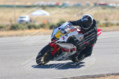 media/Oct-15-2023-TrackXperience (Sun) [[85198ff50b]]/Group 2/session 4 turn 3/